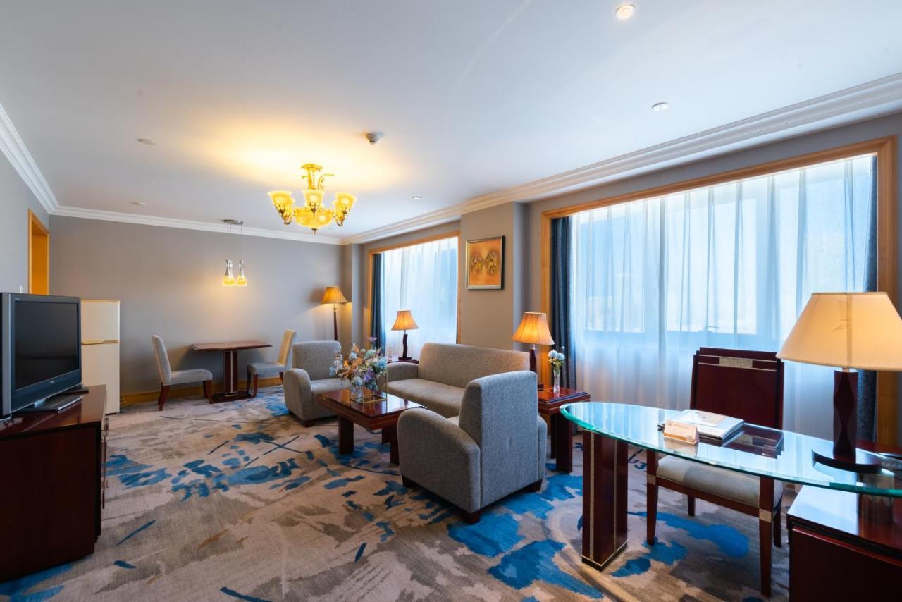 Golden Ocean Hotel Tianjin Exterior foto